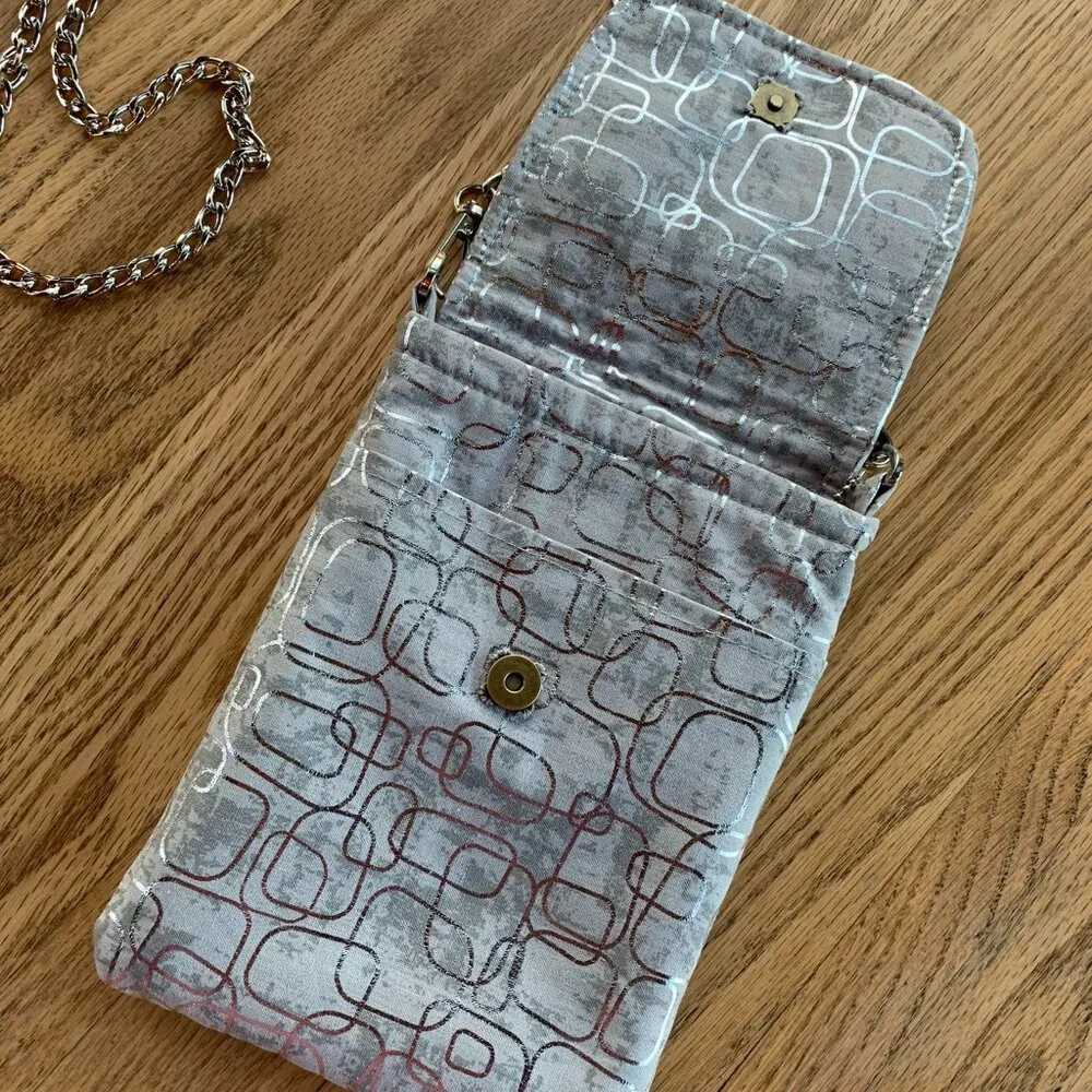 Handcrafted Grey/Silver Modern Metallic Crossbody Bag - NEW - Picture 6 of 8